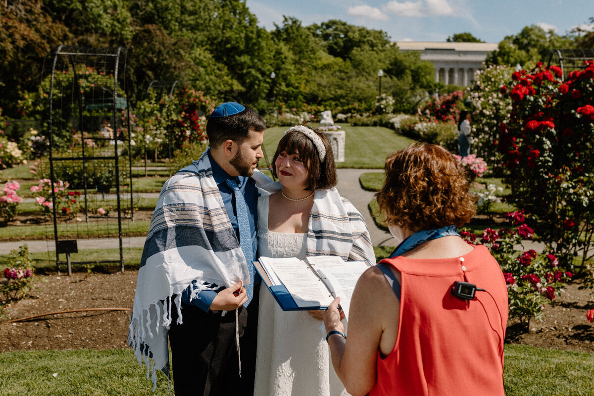 BostonElopement-KelleherRoseGarden-FenwayPhotographer-14