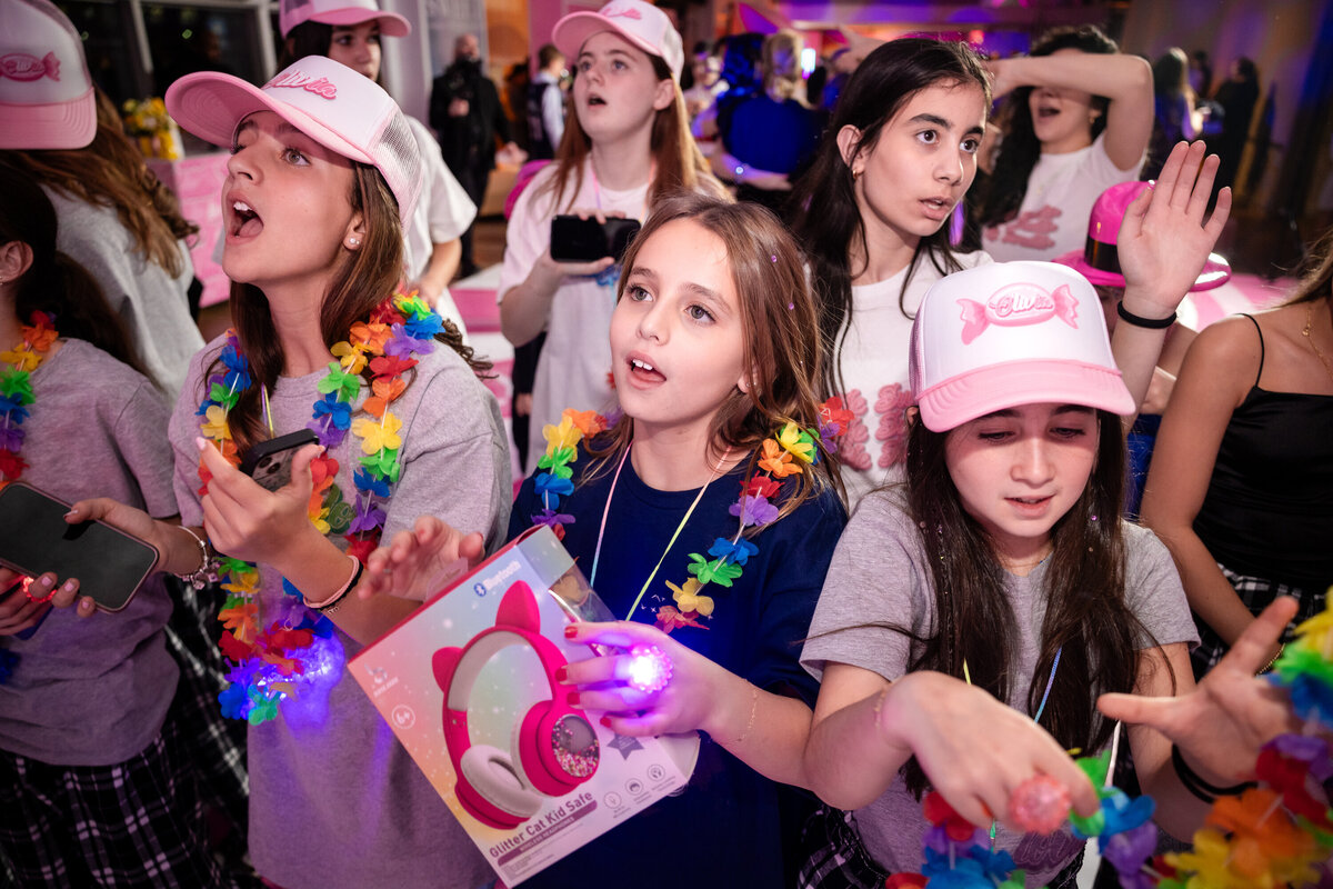 Current_At_Chelsea_Piers-Bat_Mitzvah-Olivia-1795