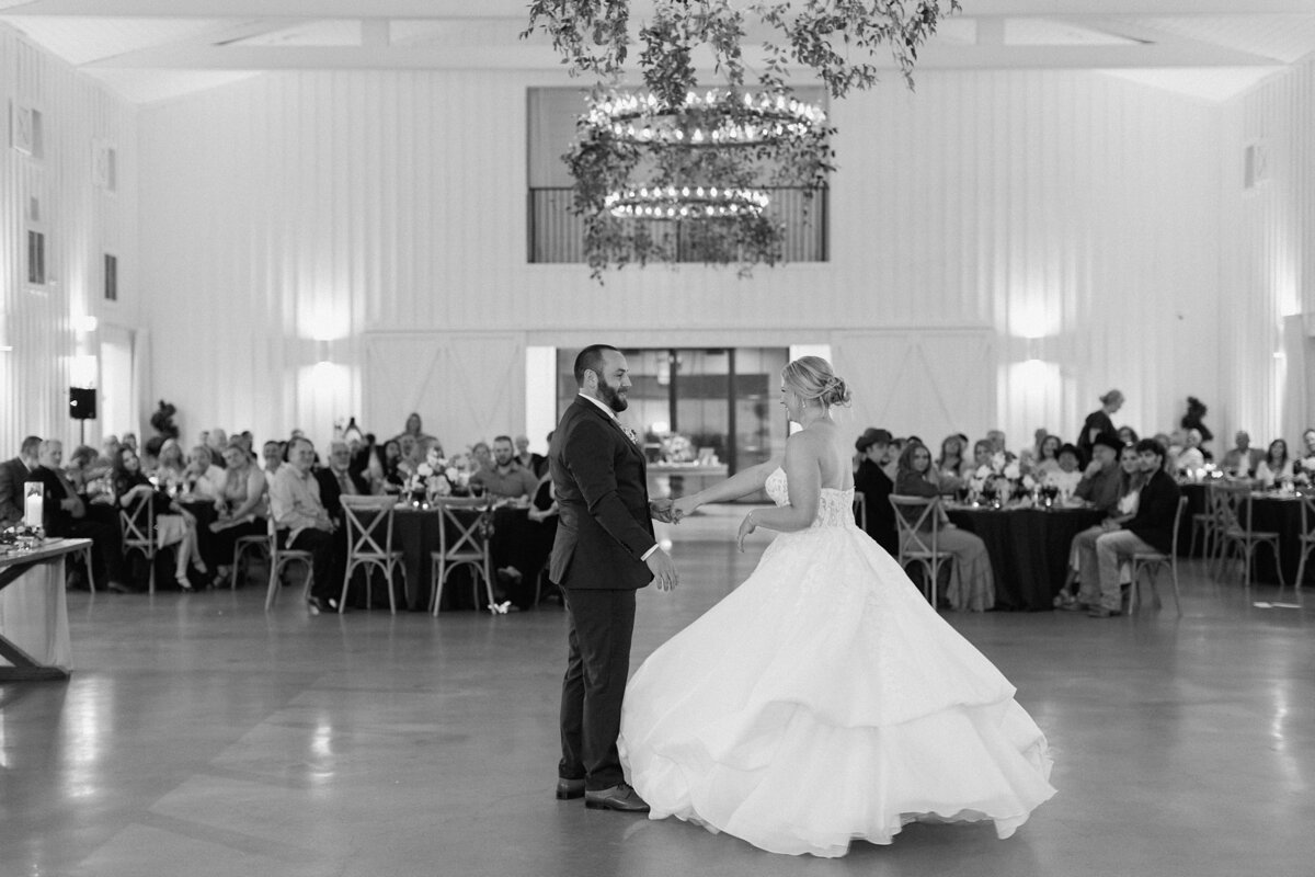 danielleandaaronsfarmhouseweddingkristinnicholephotography83