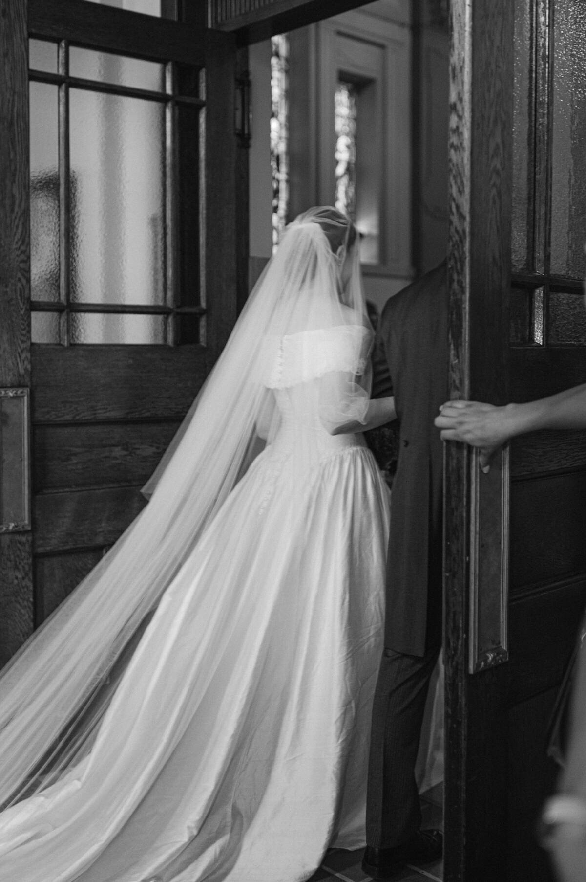 toronto-wedding-photographer-drake-hotel-wedding-016