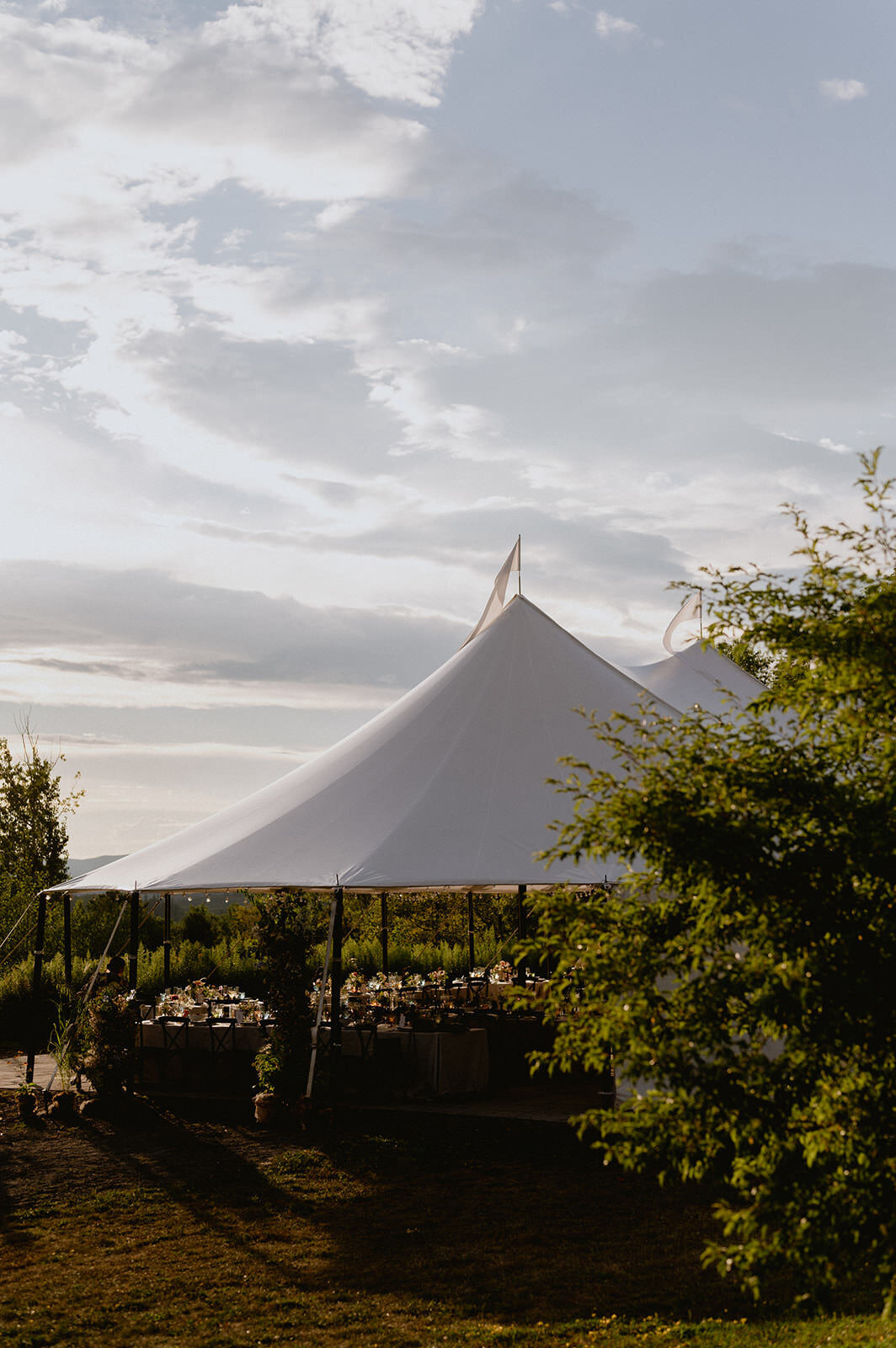 Catskills-Wedding-Planner-Scribners-Lodge-Wedding-Reception-Tent-20