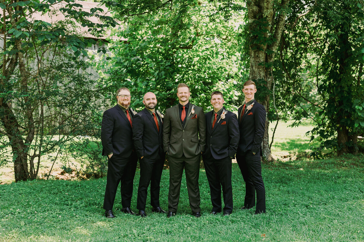 4 Points Farm Groom and Groomsmen (3)