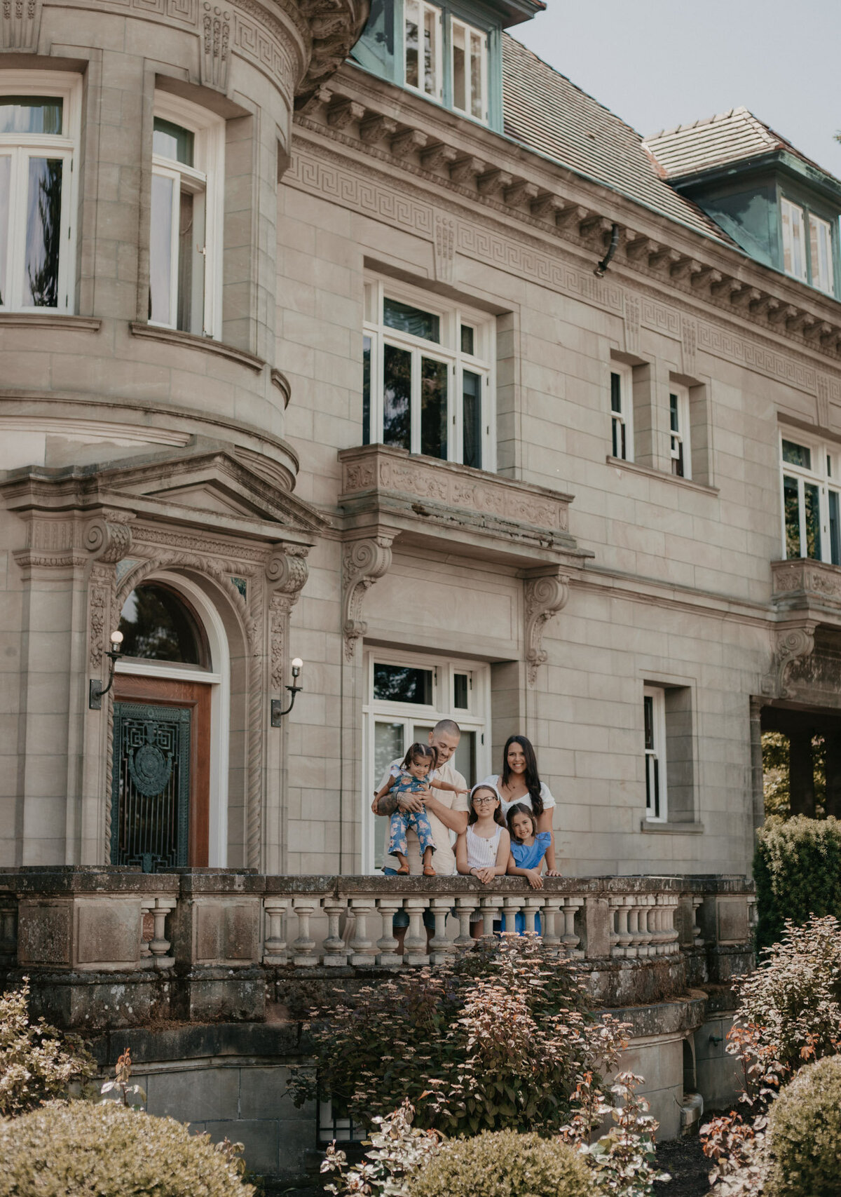 Ashes Photography Pittock Mansion Family Session Portland Oregon-14