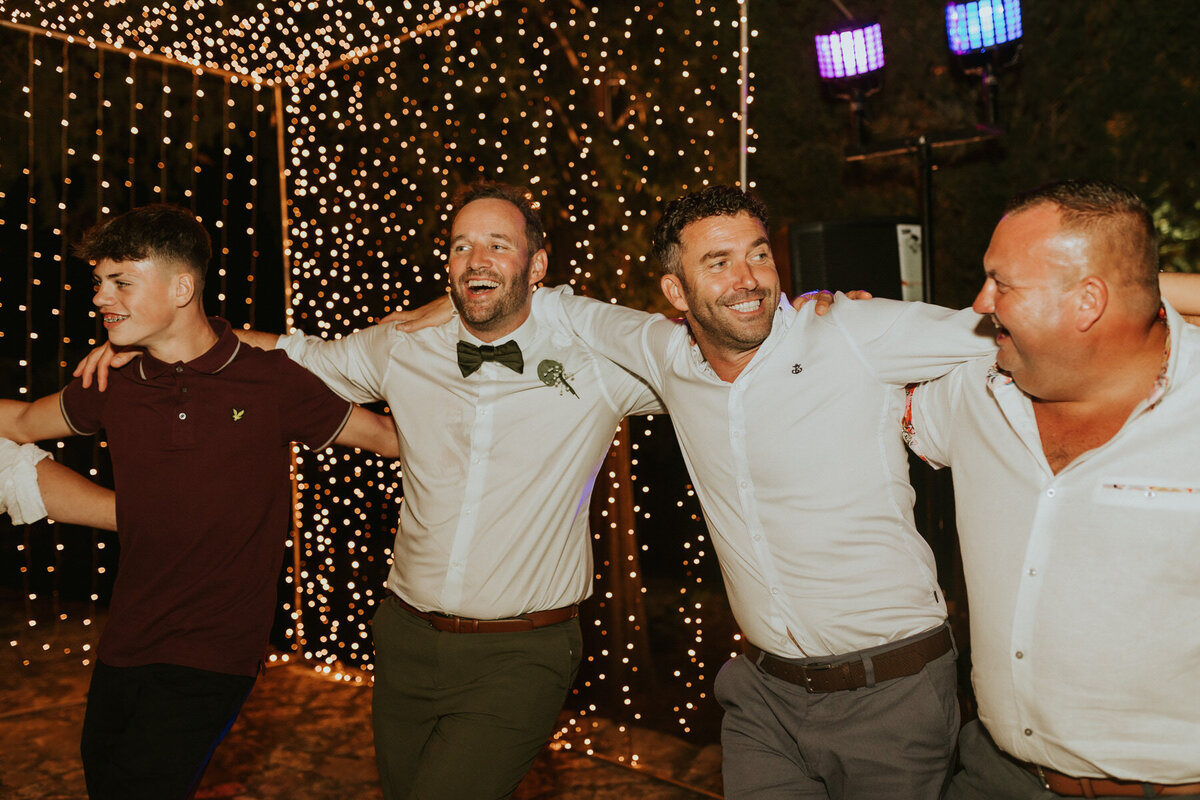 Kellyandsam_kefaloniawedding_dorsetweddingphotographer_lauradeanphotography-114-1