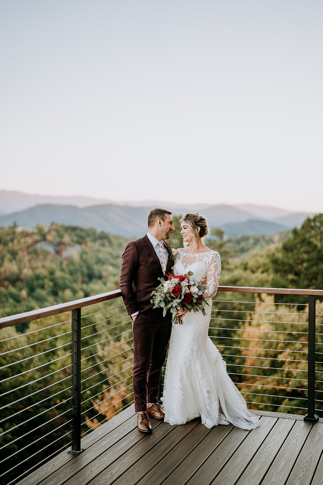 gatlinburg-tn-destination-wedding-venue-bride-groom
