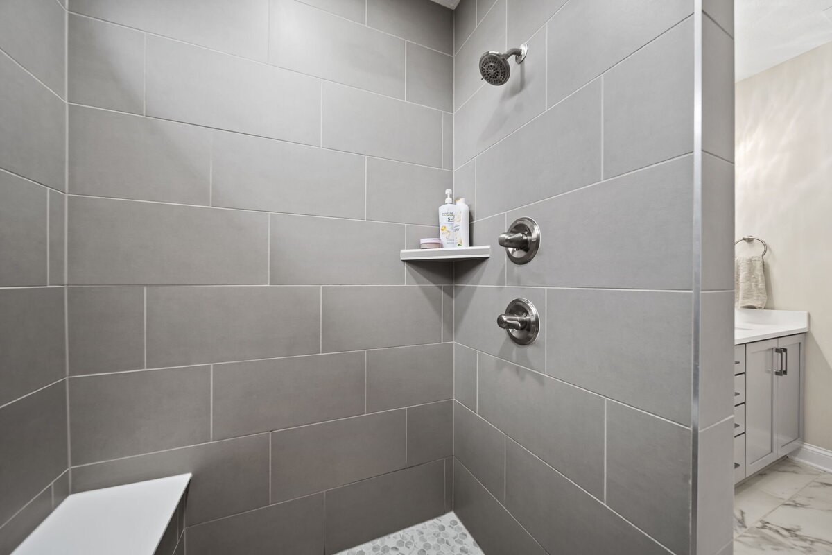 48-web-or-mls-A7403611