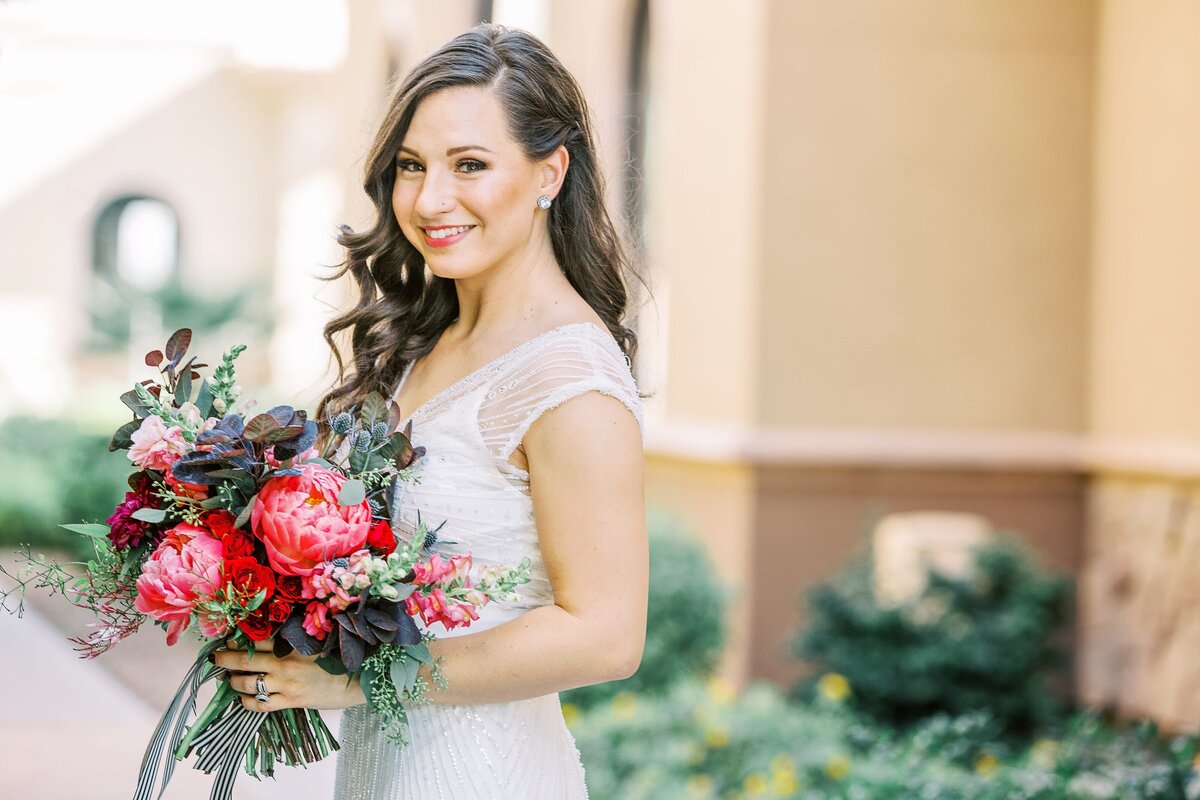 bride-portrait-with-dark-red-bouquet
