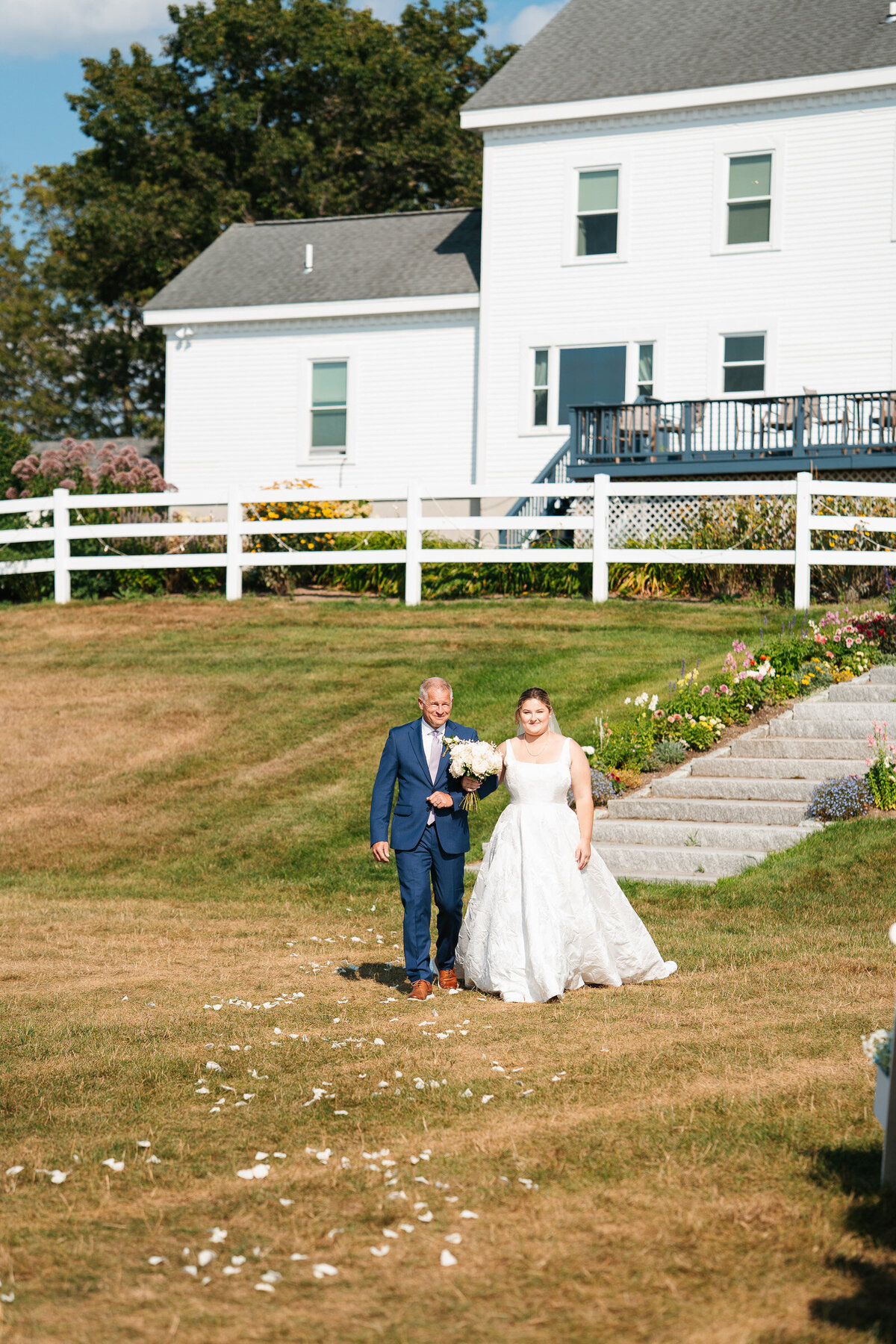New England Lakeview Inn wedding photos featuring lakeside scenery and candid emotional moments.