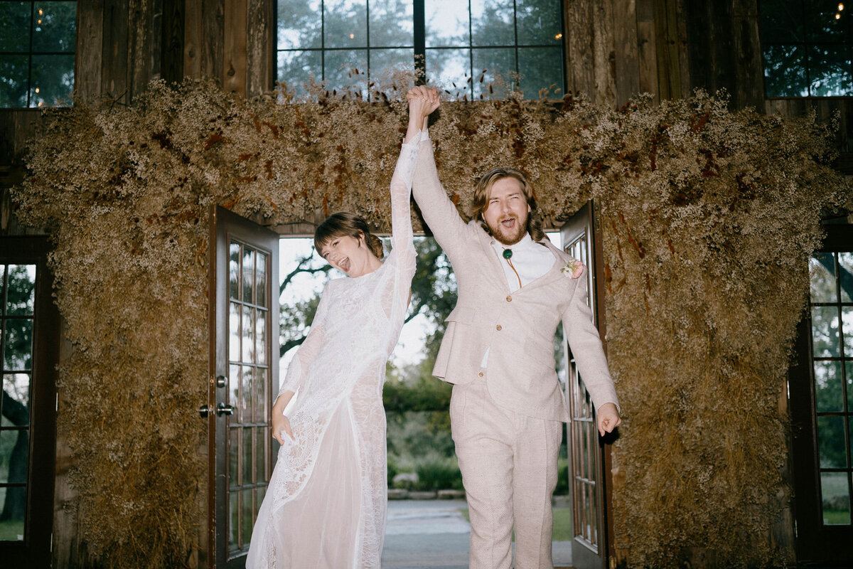 Jessica&BlakeWeddingPhotoPreviews_AustinWeddingPhotographer_HereafterFilms_-26