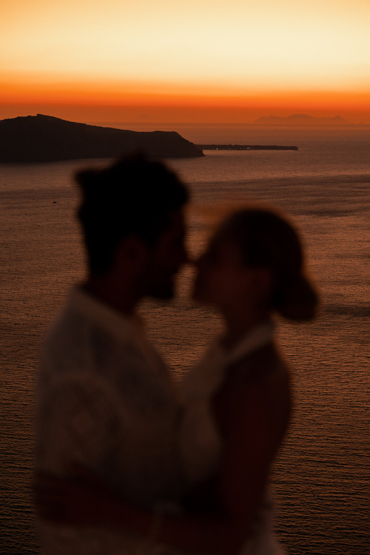 santorini-greece-cathedral-elopement-blue-dome-romantic-timeless-sunset-europe-533