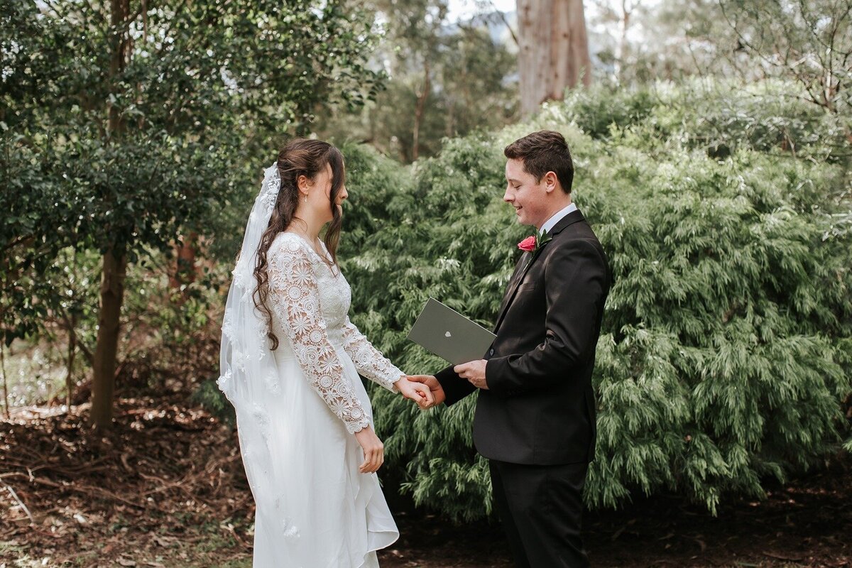 Elope-micro-wedding-elopement-melbourne-Healesville-Sanctuary06