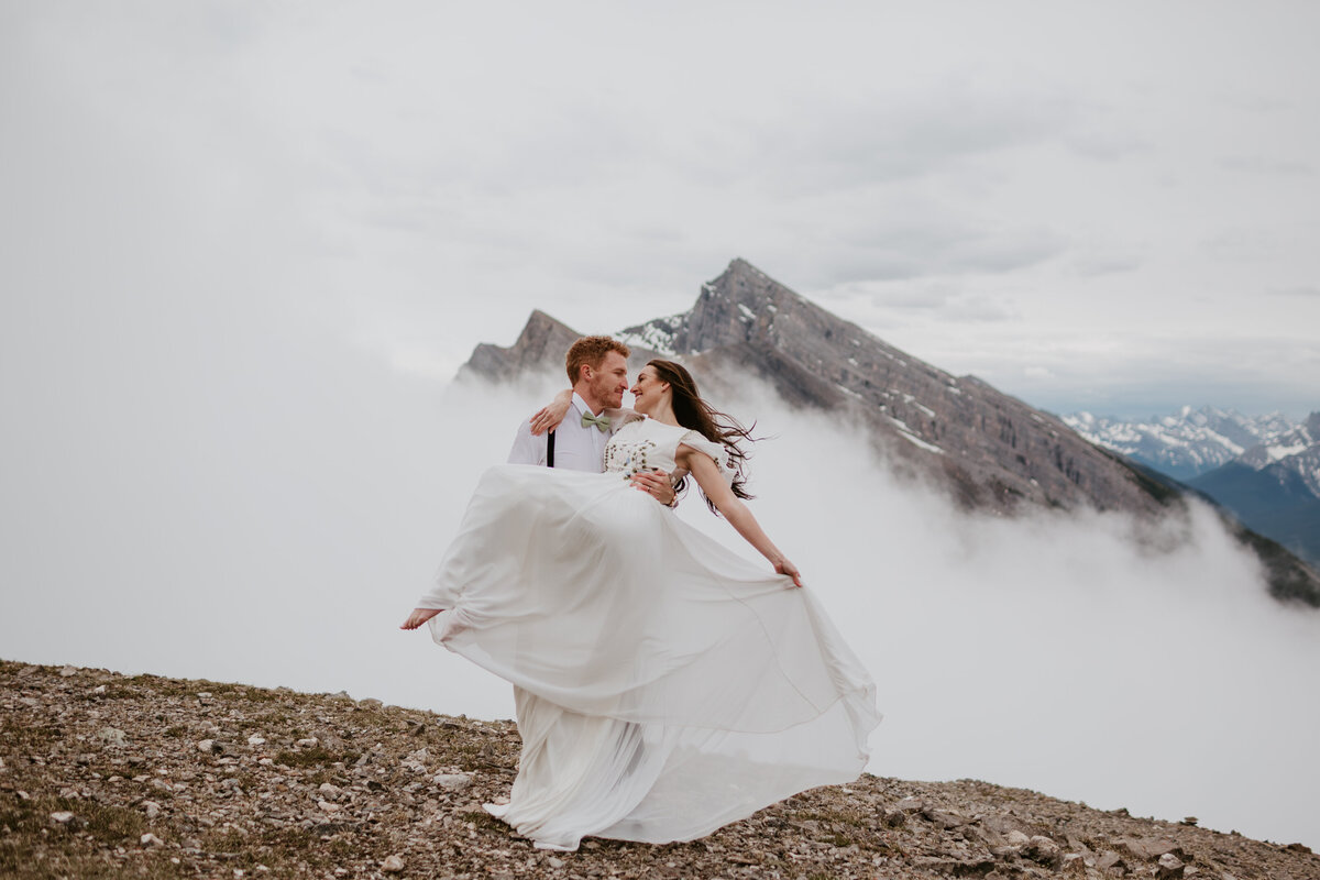 kananaskis-hiking-elopement-photographer-elope-wilder-21