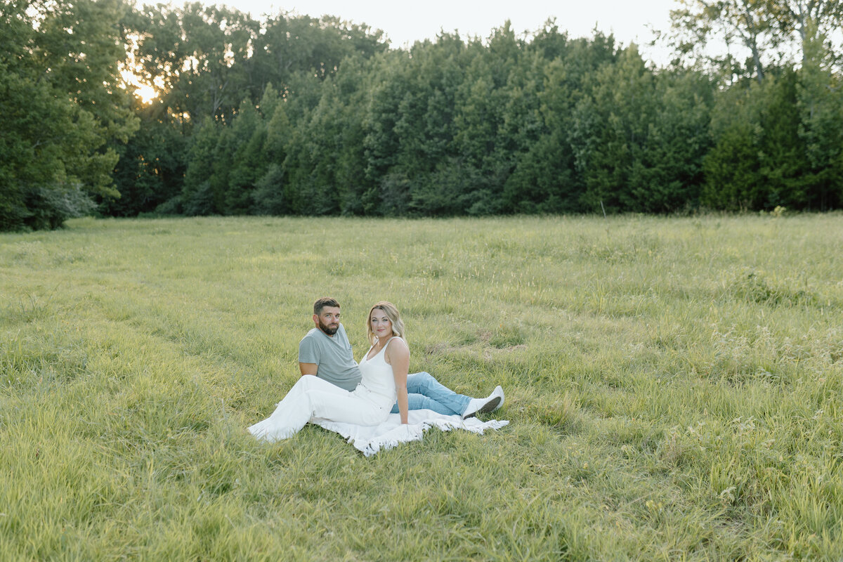 Arkansas-Couple-Hannah-and-Jordan-4V9A3791