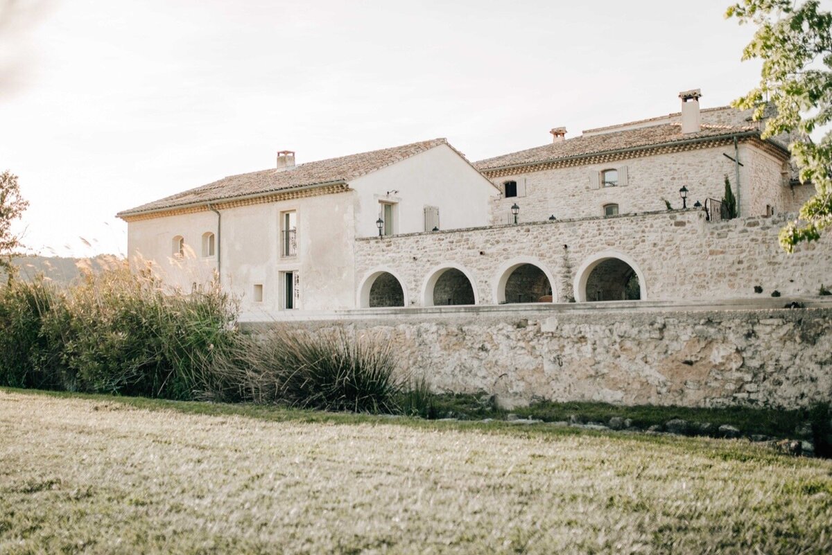 04_Provence_Luxury_Wedding_Photographer (1 von 1)-18_A luxury wedding photographer in Provence. Discover the work of fine art and fashion photographer Flora and Grace in France.