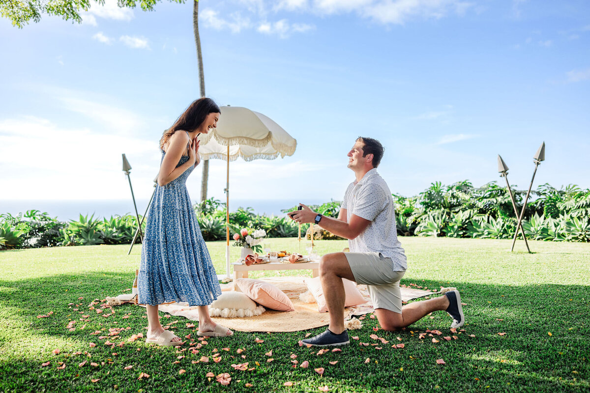 Hawaii-Engagement-Photos-Holualoa-Inn (41)