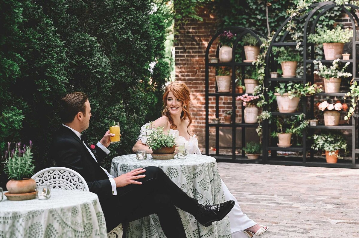 jaclyn-fisher-events-planning-colorful-summer-garden-wedding-in-nyc-106