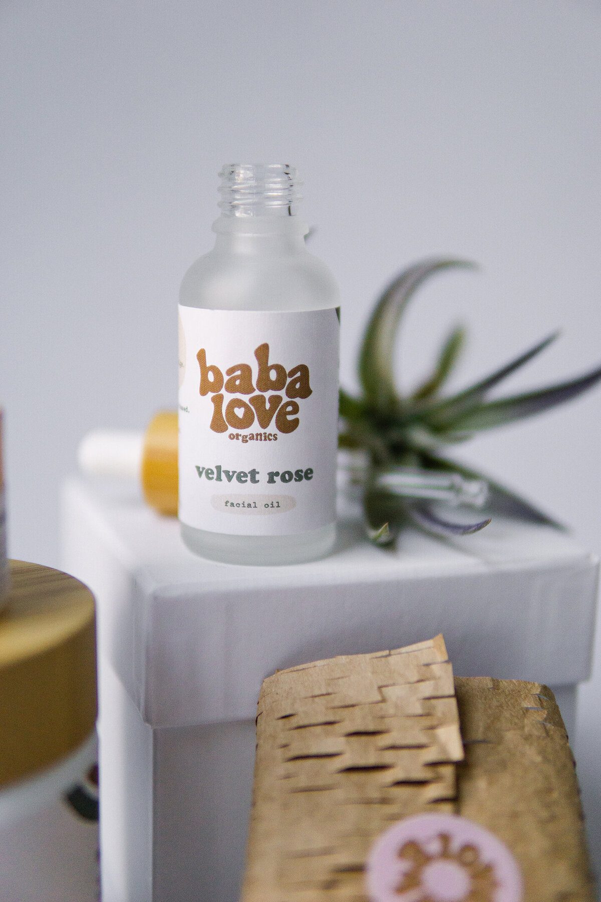 Fresh, modern logo design to reflect your brand’s personality and appeal.