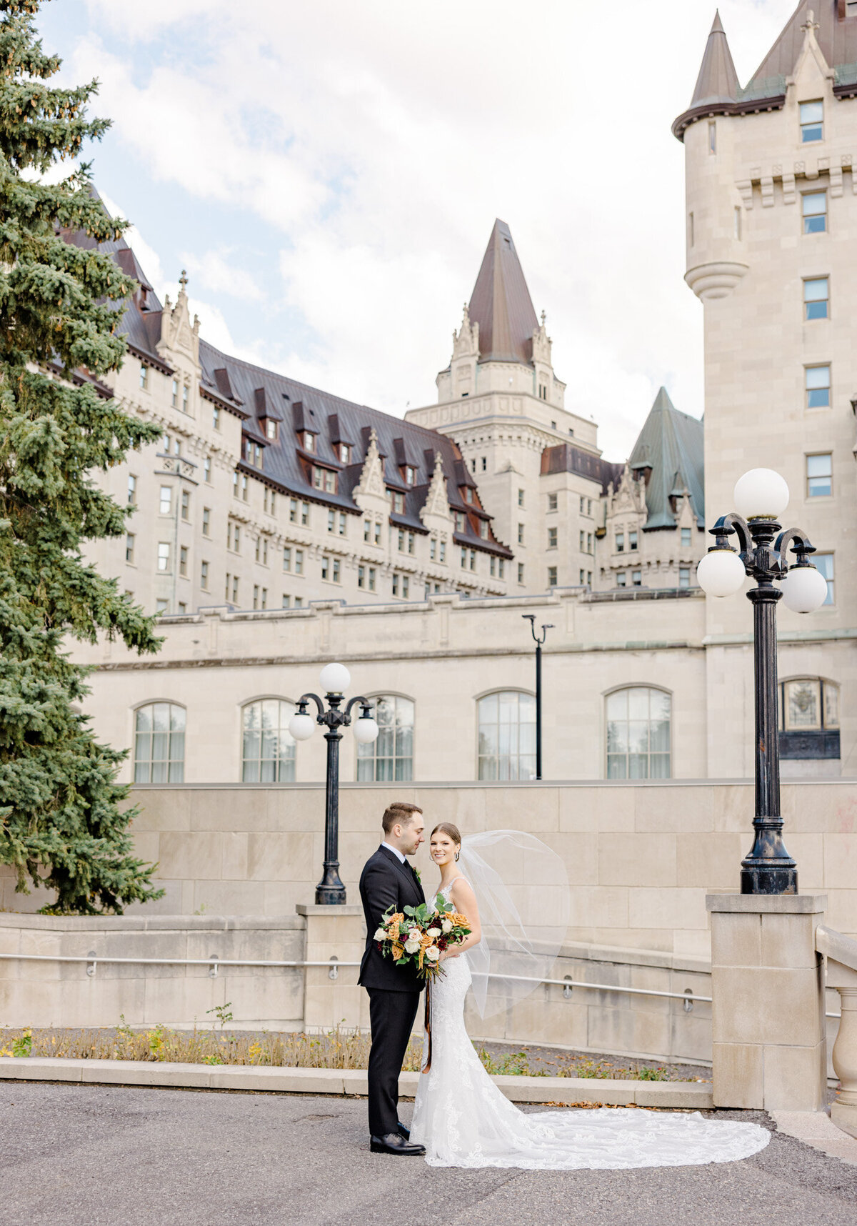 julia-nick-national-art-centre-ottawa-wedding-2022-90