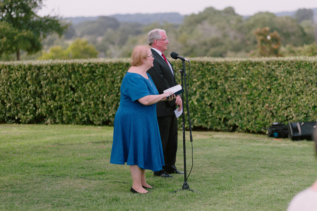 san_antonio_austin_texas_wedding_photographer-Gardens-Cranesbury-View-LnG-1120