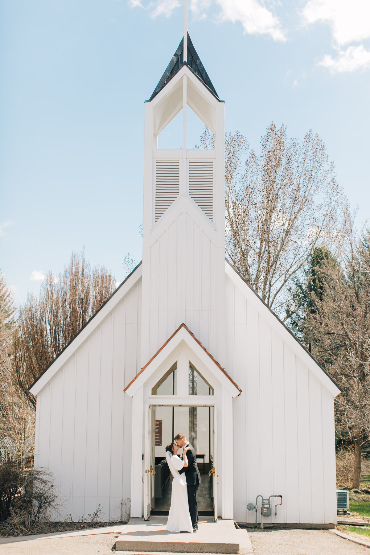 Hannah and Thad Wedding Sneak Peek-7