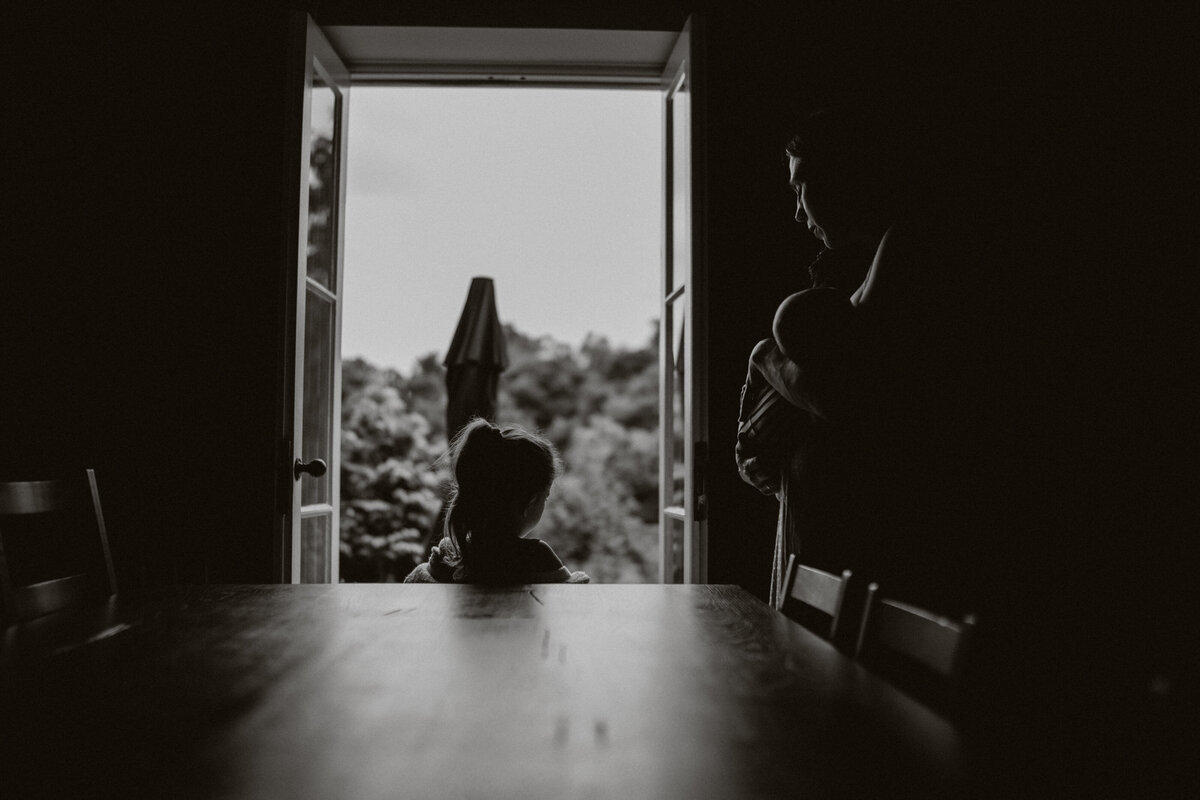 black and white family photoshoot
