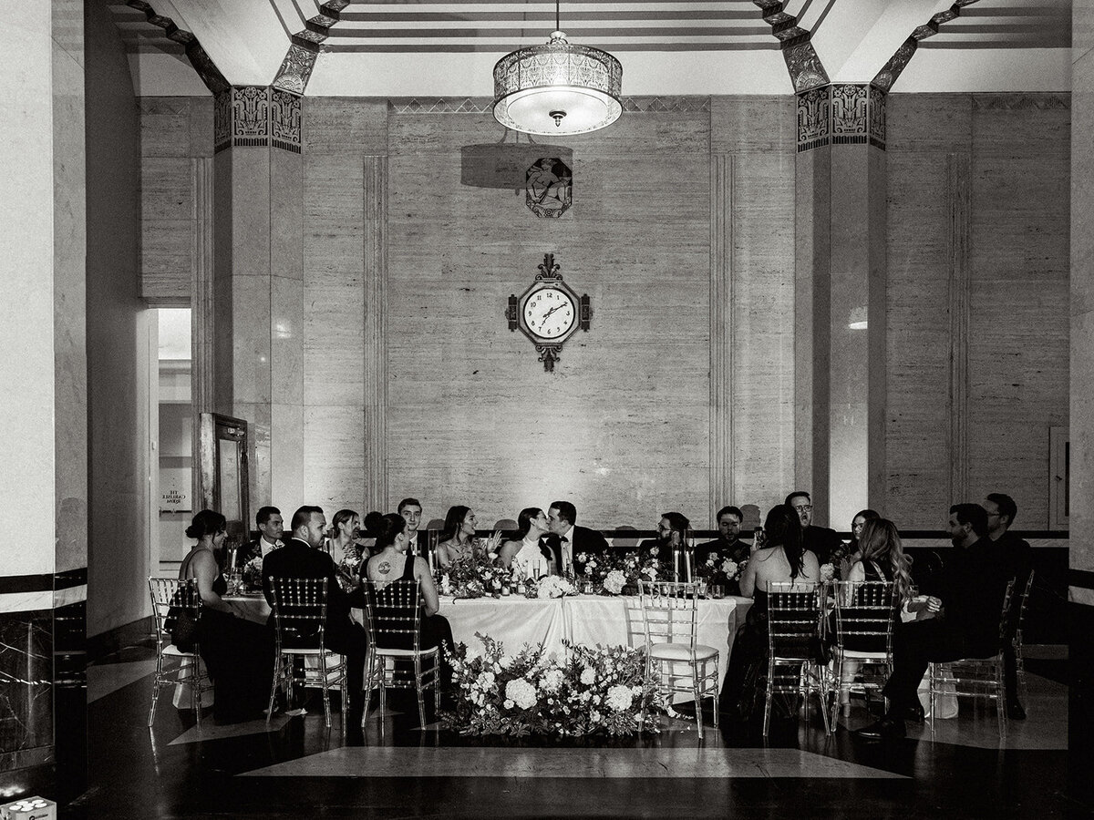 2024-04-20_Vittoria+NicholasBertlingWedding_MollyMurphyPhotography-60