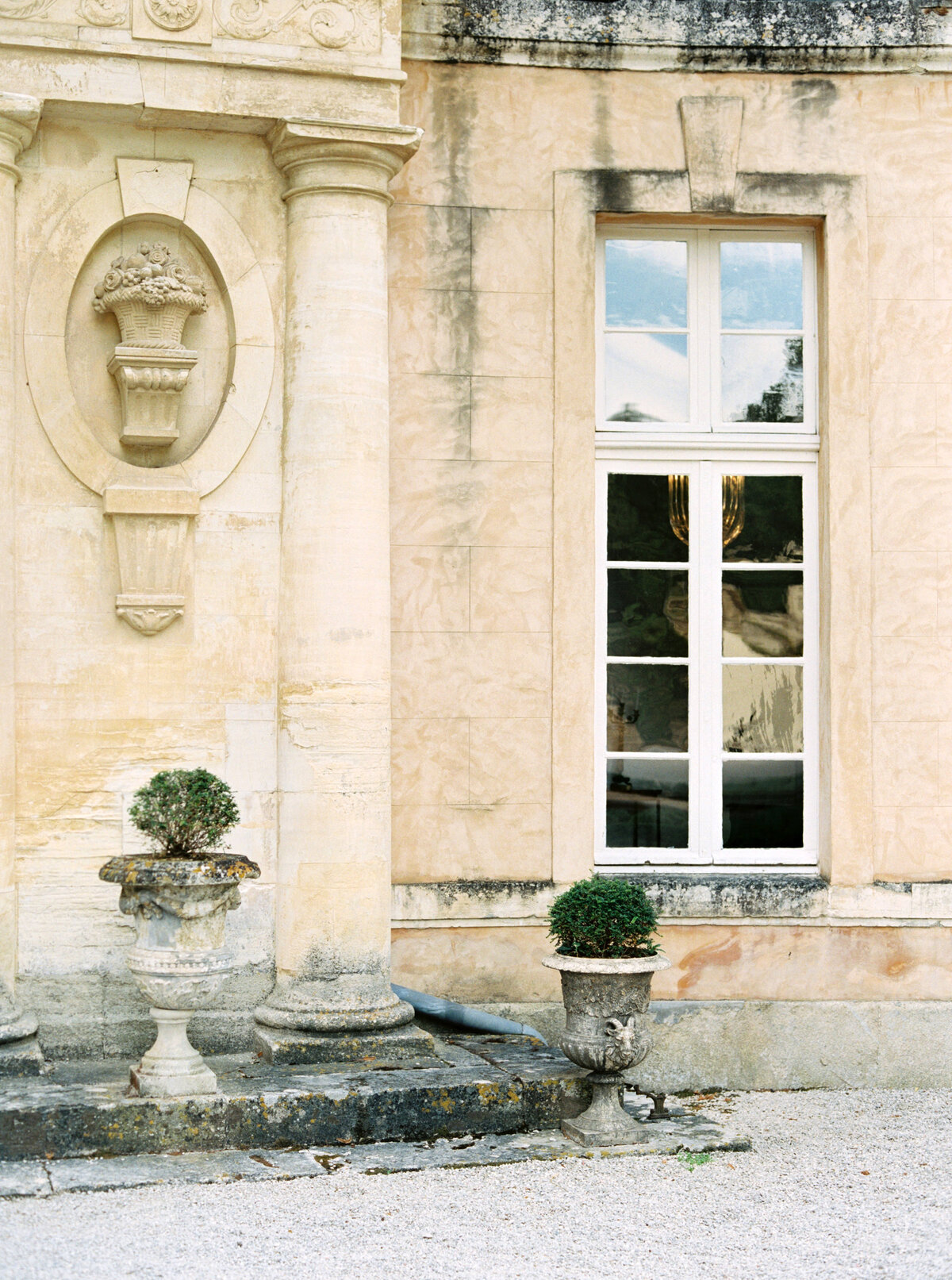 Wedding photography at Chateau Martinay in Provence, France - 3