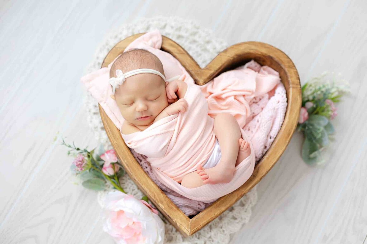 Savannah-newborn-photographer-27