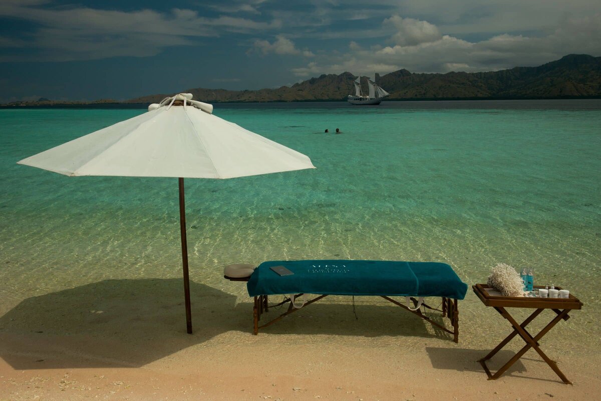 Luxury Yacht Charter Indonesia alexa_1882