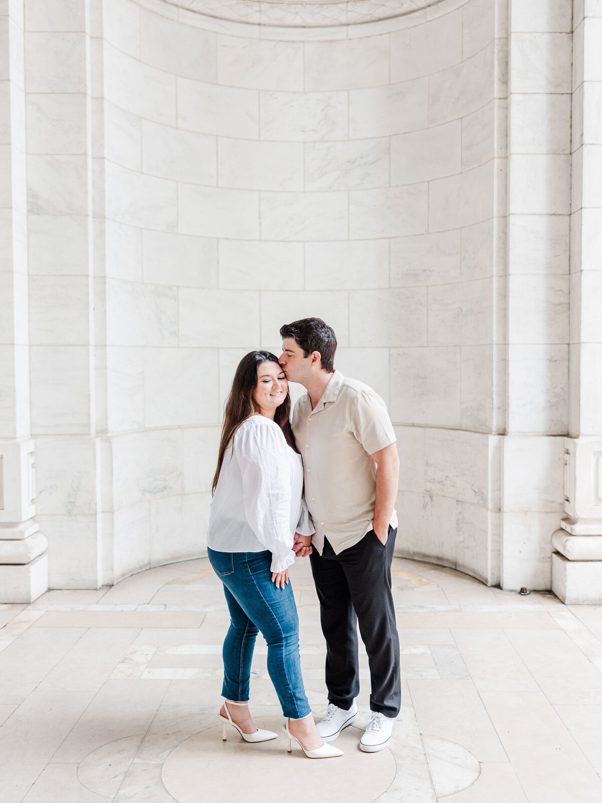 brittany-graf-photography-katie-mattingly-new-york-central-park-public-library-engagement-session-143