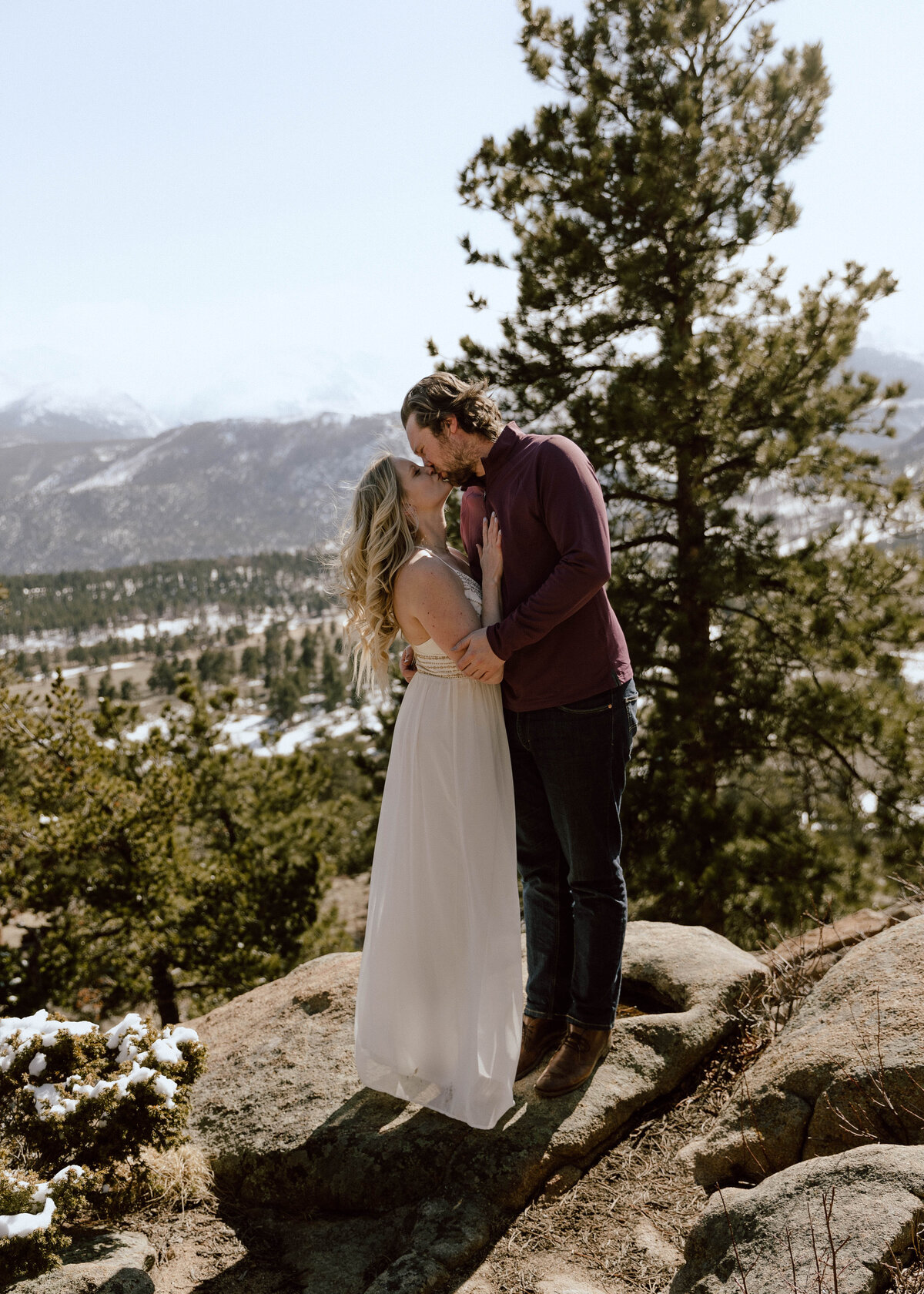 ashlynnshelbyphotograhpy_ 3m curve _ Rocky Mountain National Park Engagement Shoo-35