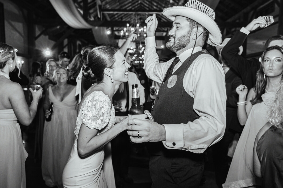 jacksonmississippiweddingphotographer-285