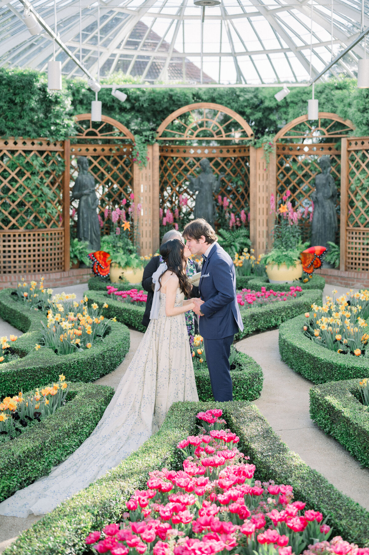 carmen_may_photography_Phipps_Conservatory_Botanical_Gardens_wedding-155