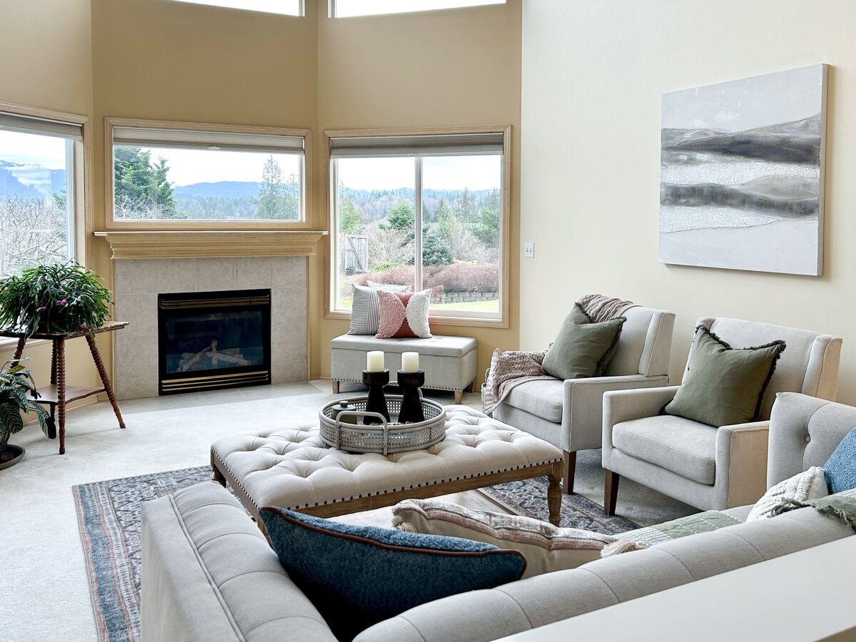 occupied-staging-snohomish-county-great-room-modernmollusk-3