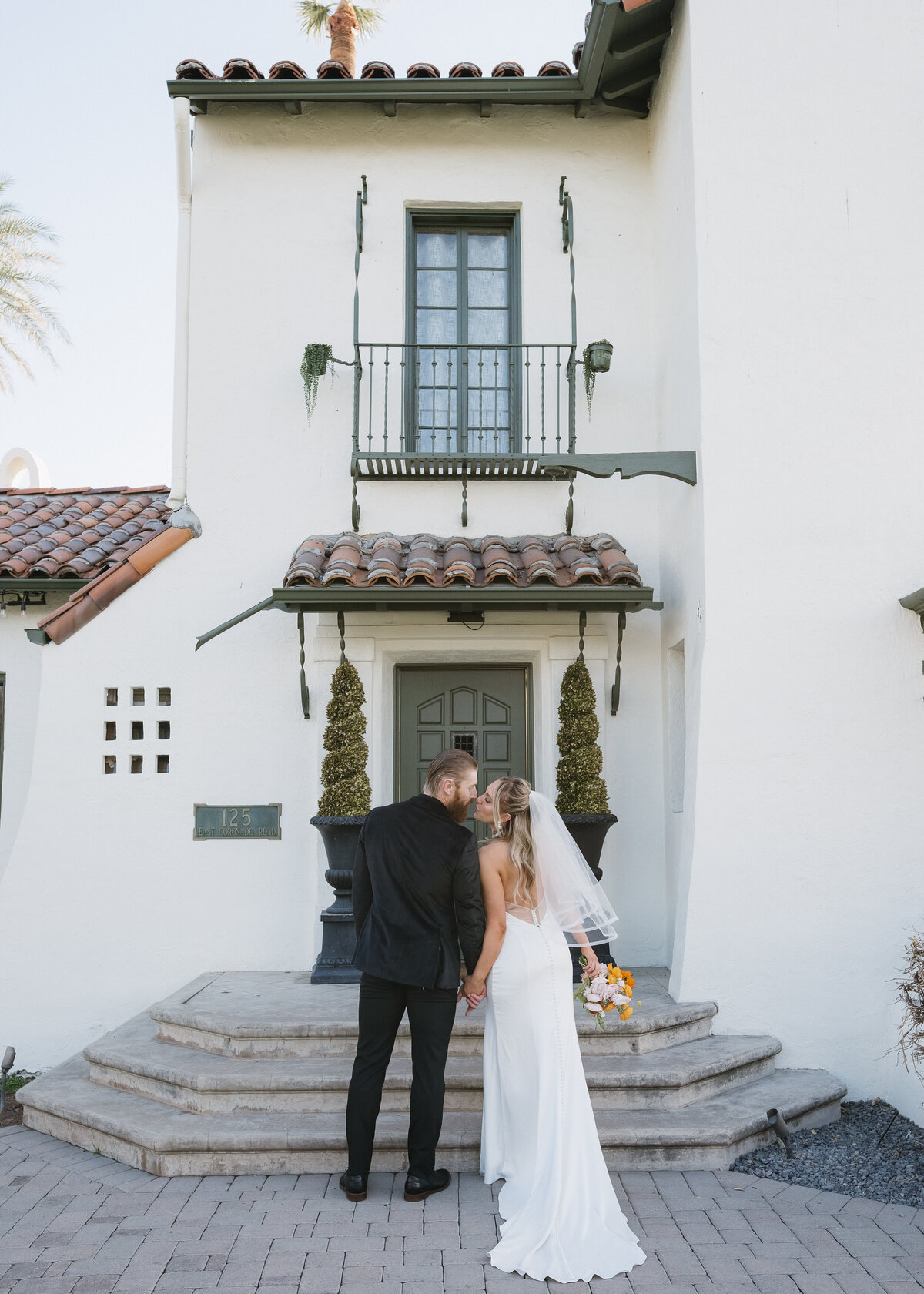 Downtown-Phoenix-Arizona-Coronado-House-Wedding-Portraits-Annette-Ambrose-Photography-358
