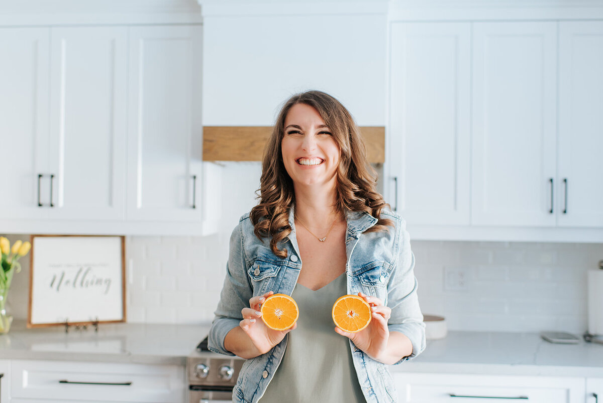 TiffMelissaEwa_Feb22_Studio+Kitchen_301