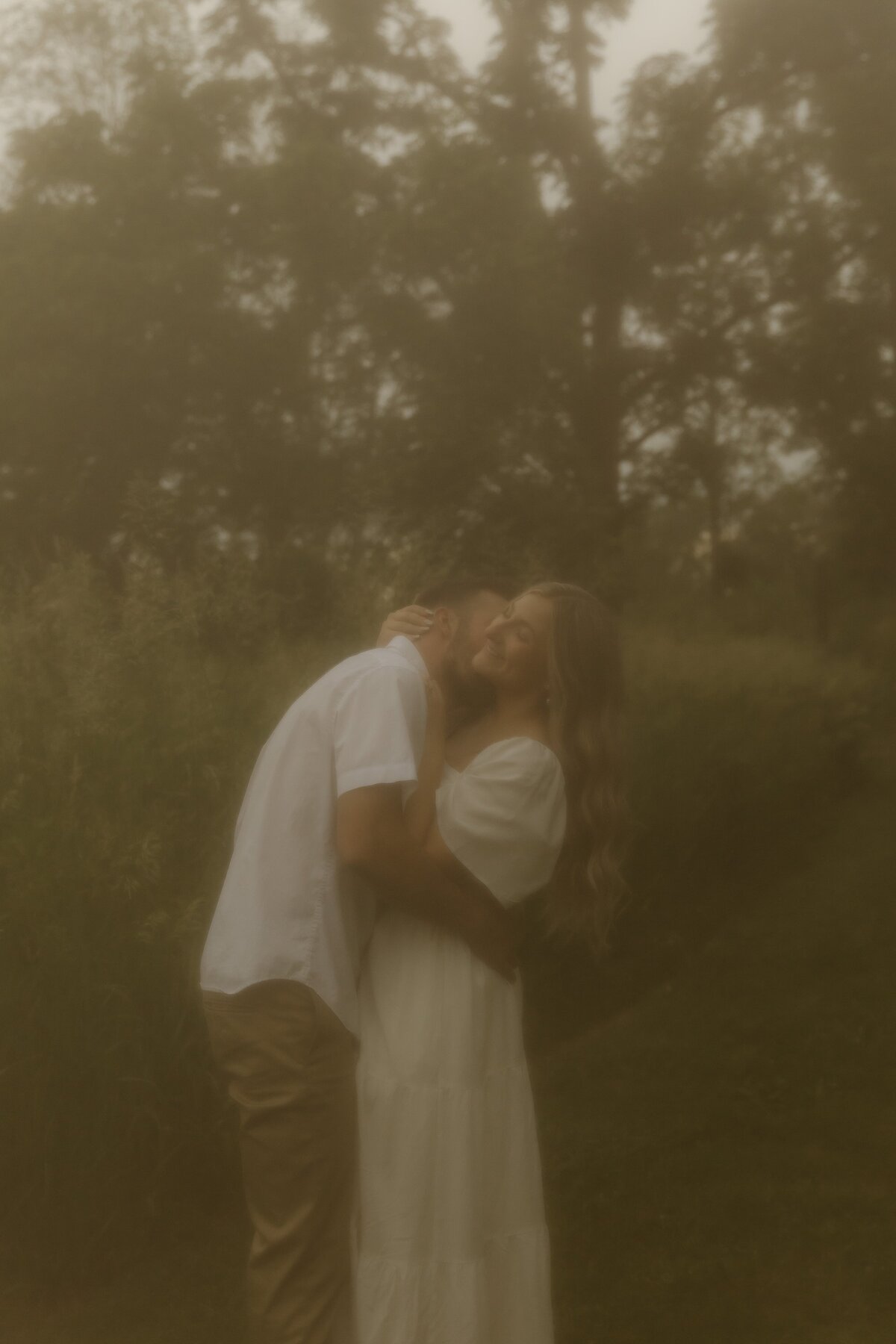 lighthearted-engagement-session-3