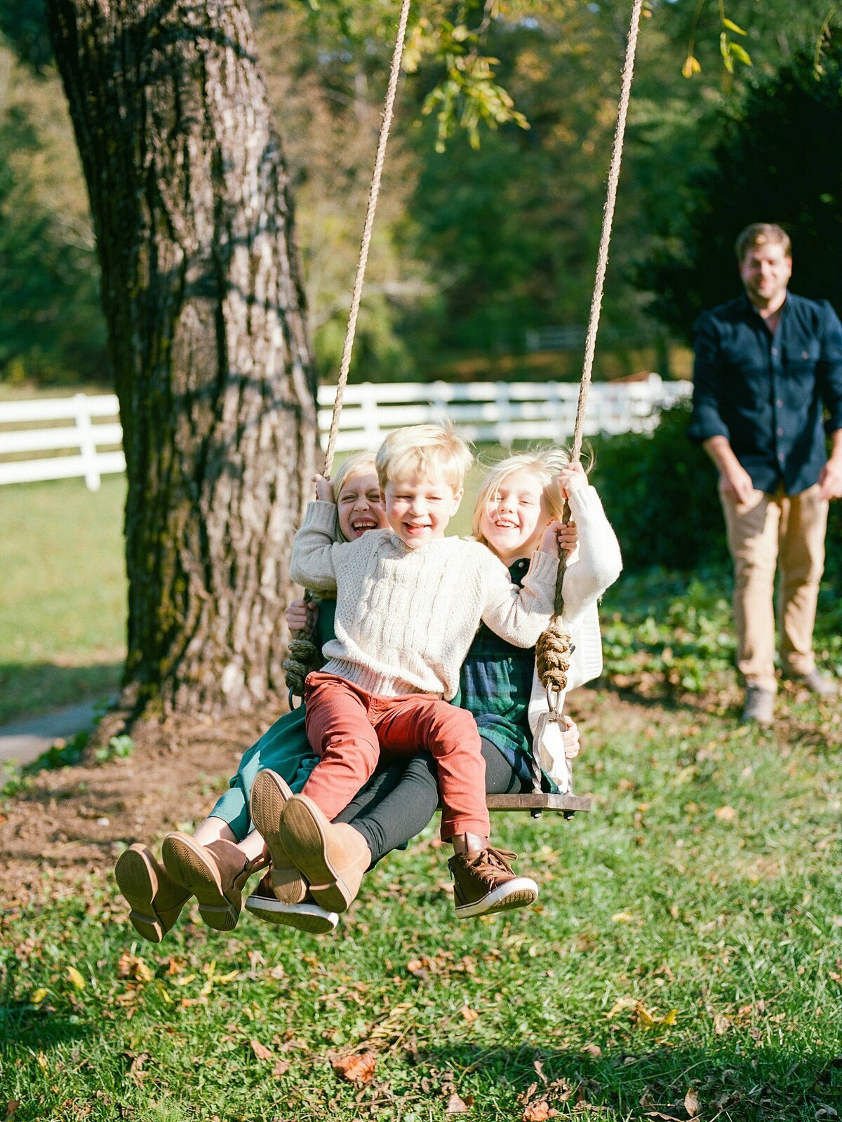 fall-family-photos-at-home-crozet-virginia-amy-nicole-photography-0088