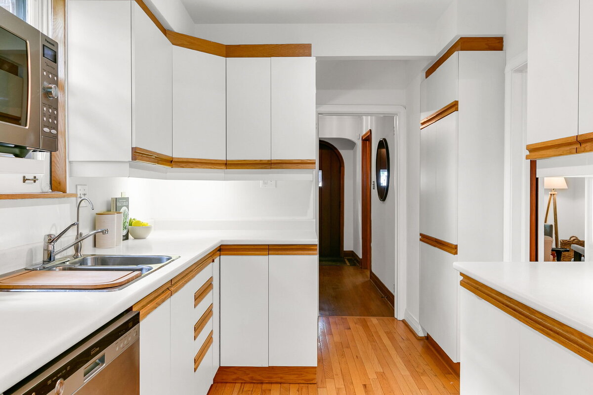 24-web-or-mls-15_005_Kitchen