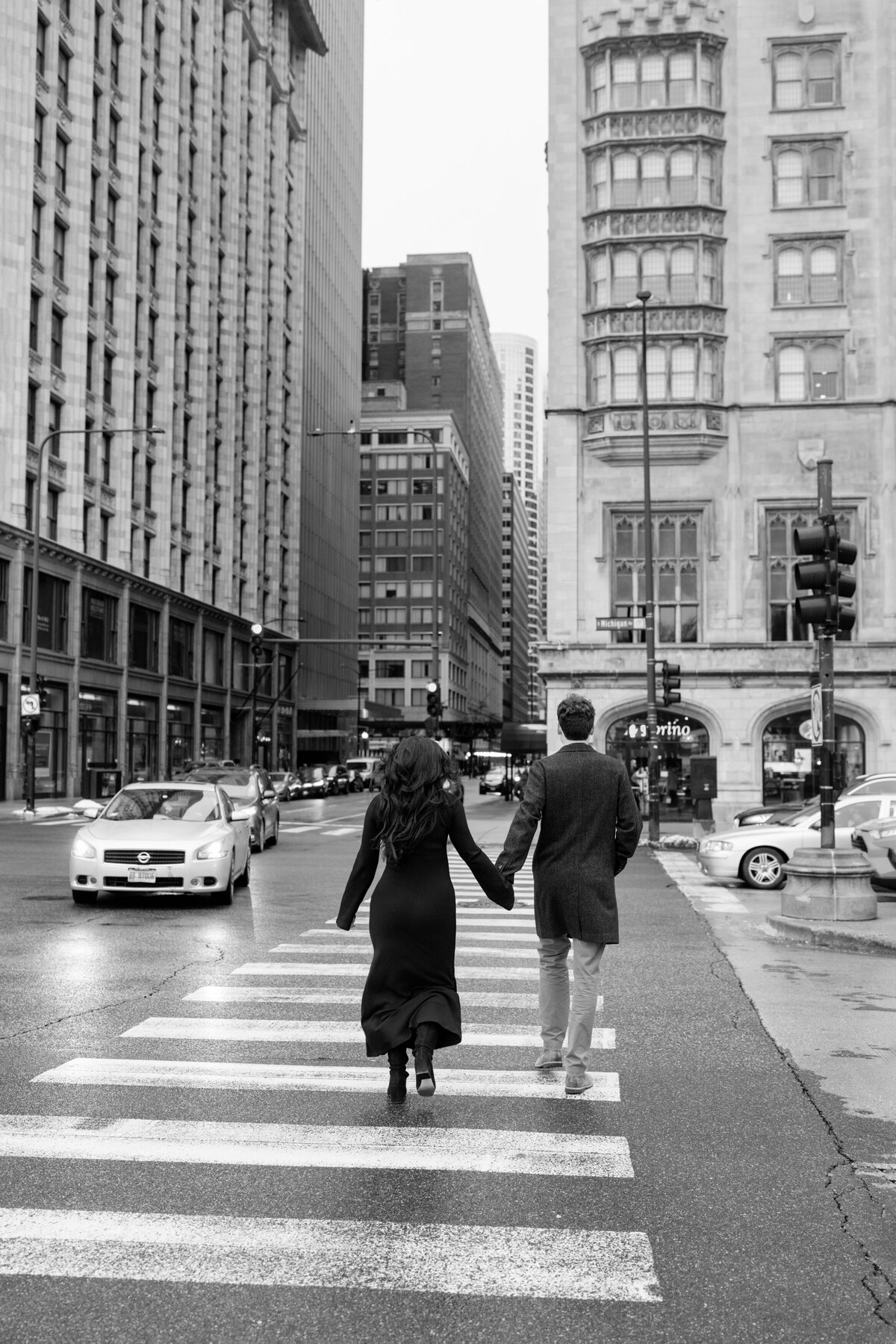 Aspen-Avenue-Chicago-Wedding-Photographer-Hilton-Palmer-House-Vintage-Hotel-Timeless-Editorial-FAV-42