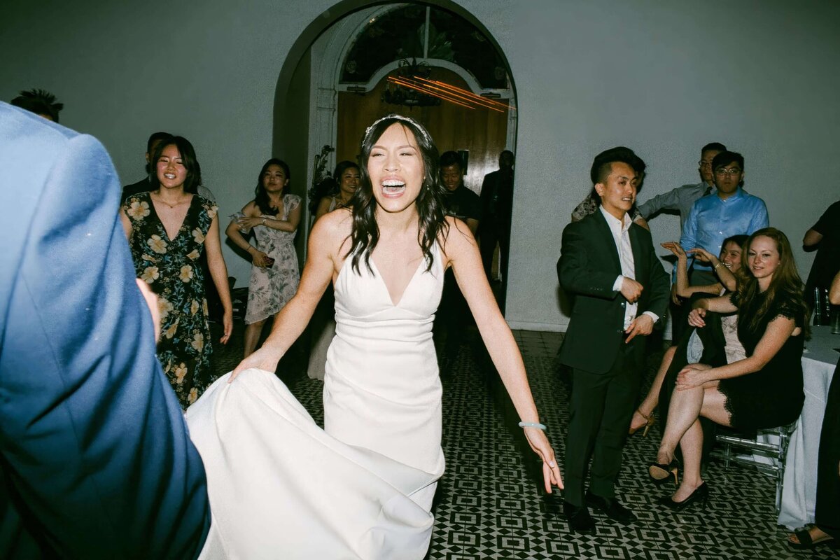 919Jonathan and Alison Long Beach Wedding Photography-topaz-denoise-enhance-2x
