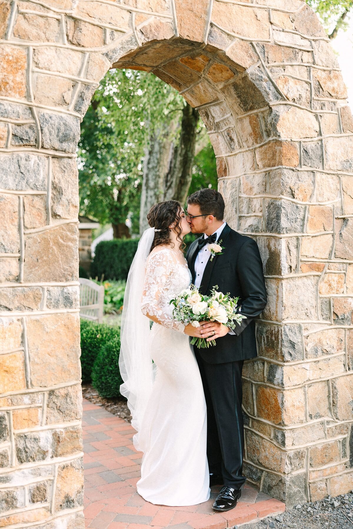 Bride and Groom Wedding Portaits Kelynn and Mathew Evansville Owensboro301
