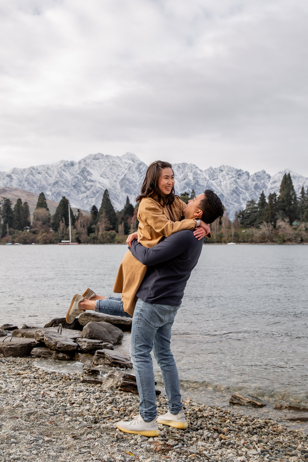 Couplephotoshoot_ohdarlingcreativestudio_Queenstown80