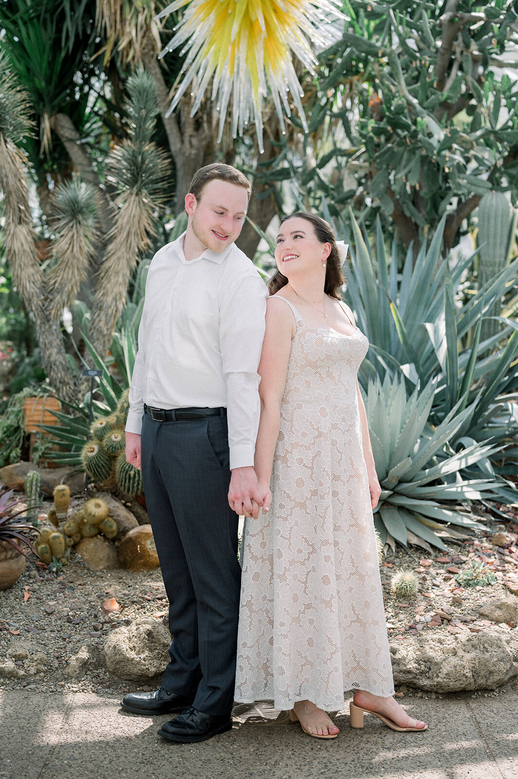 carmen-may-photography-pittsburgh-phipps-conservatory-botanical-garden-engagement-44