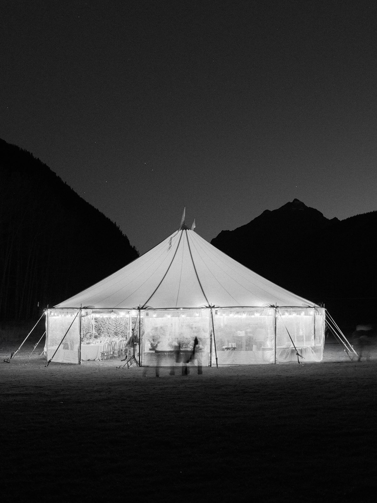 Aspen fall tented wedding at t lazy 7 ranch_RxL-122