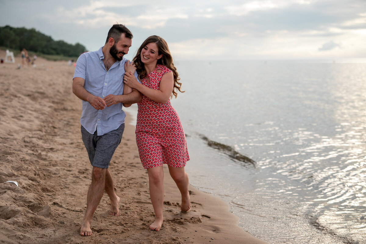 Lauren-Ashley-Studios-Indiana-dunes-beach-Chesterton-Engagement-2