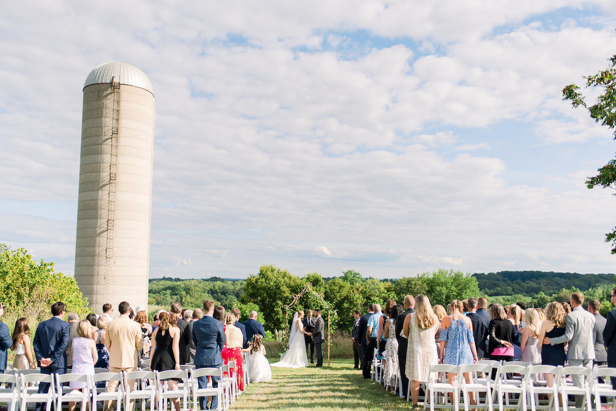 tranquility-farm-rustic-august-wedding6