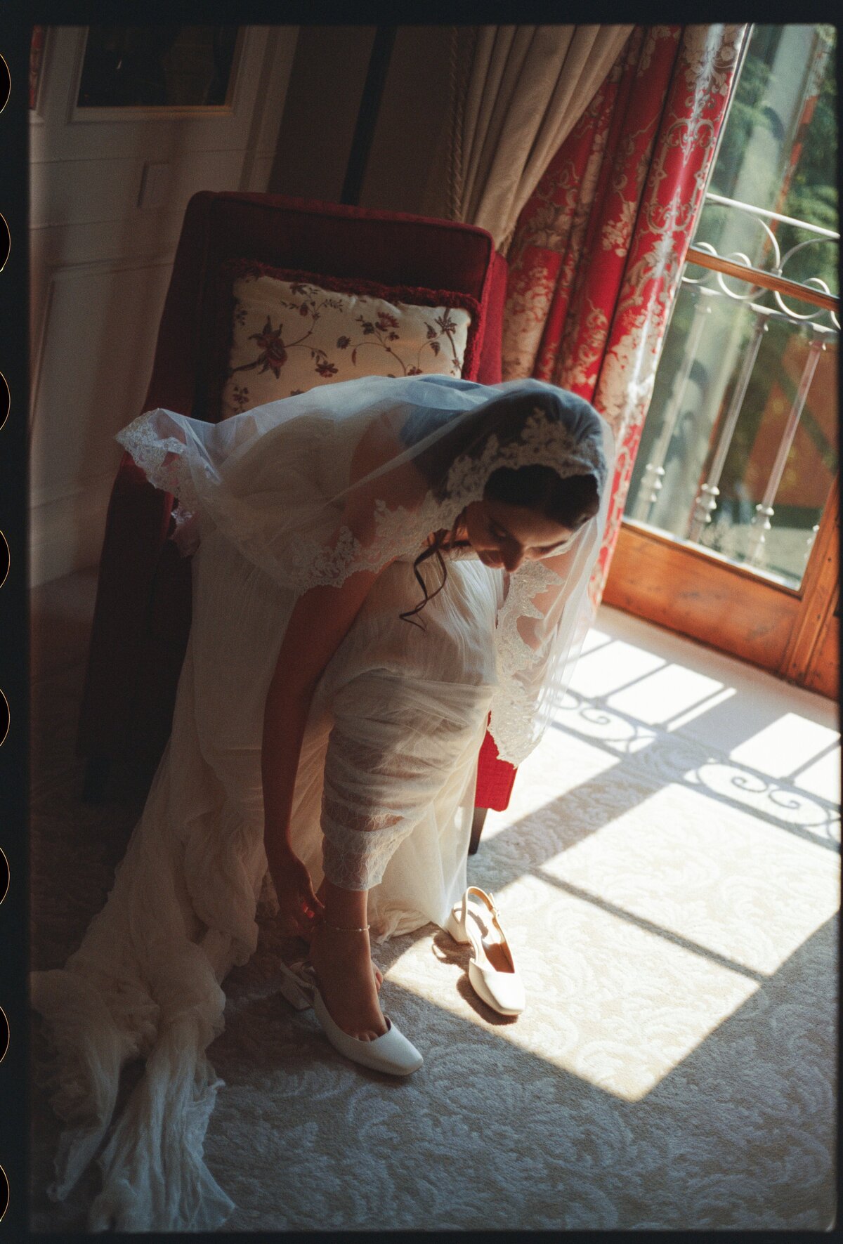 Florence-Elopement-Film-Photographer