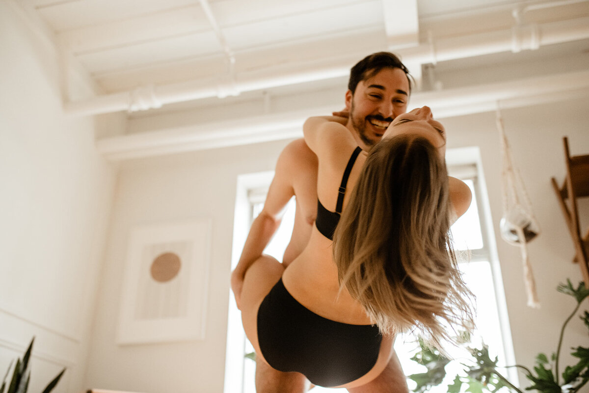 Toronto-great-wave-loft-pillow-talk-session-fun-carefree-10