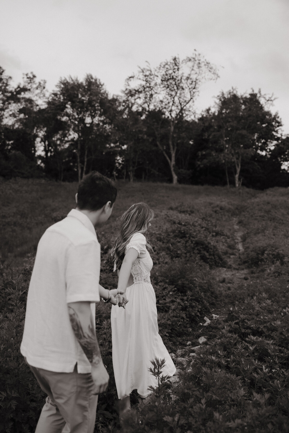 massachusetts-engagement-session-golden-hour-couples-photos-36